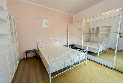 Apartament cu 3 camere decomandat în Schei - 5