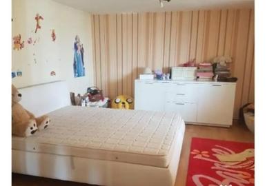 Casă cu 7 camere cu Teren 1600 Mp în Jilava - 3