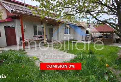 Casă cu 2 camere în Central