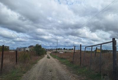 Teren Construcții intravilan de 550 mp, în Est - 3