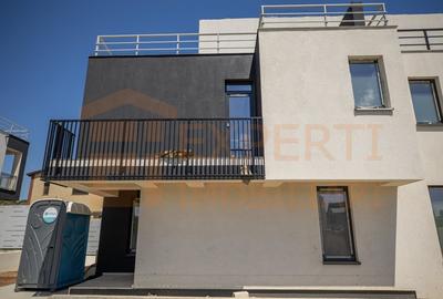 Vila situata in Palazu Mare zona Elvila - 1