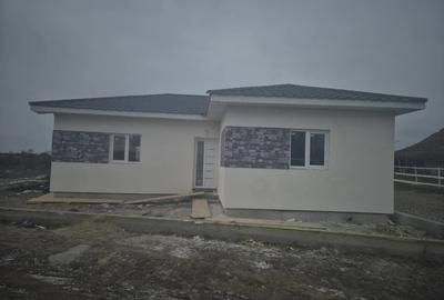 Vand casa p 90 mp teren 400 mp Loc Madaras - 4