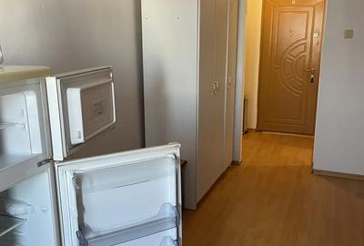 Garsonieră semidecomandată în Tractorul - 1