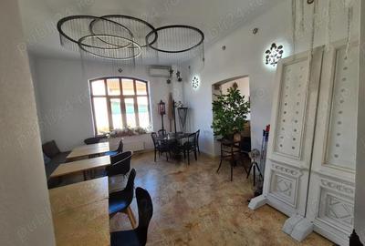 Casă cu Teren 2150 Mp în Central - 6