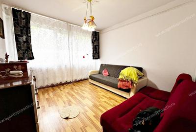 Apartament cu 2 camere, situat in Micro 16, la parter! - 2