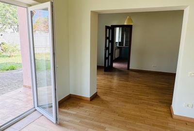 Vila Individuala Laguna Albastra | Bucatarie complet mobilata | Teren 600mp - 12