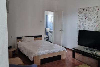 Investiție UltrIacentrală: 2 Apartamente în 1, Perfecte pentru Regim Hotelier - 2