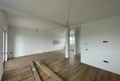 Casă cu 4 camere cu Teren 335 Mp în Urseni - 13