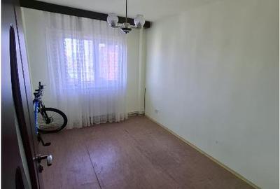 Apartament cu 3 camere decomandat în Județean - 6