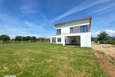Casă cu 3 camere cu Teren 700 Mp în Săcălășeni - 4