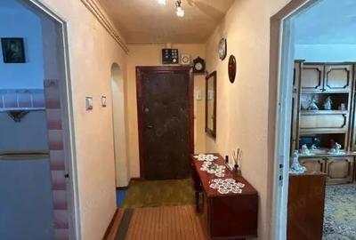 Apartament cu 3 camere decomandat, mobilat în Central - 3