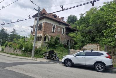 Casă cu 4 camere în Central - 4
