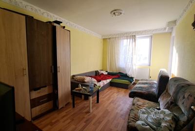 AGIGEA, 3 CAMERE DECOMANDAT 2 BAI, CENTRALA GAZ, 70 MP. PARCARE, BOXA - 13