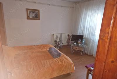 De Vanzare Apartament 4 Camere - 8