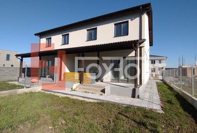 Duplex cu 4 camere în Săcălaz