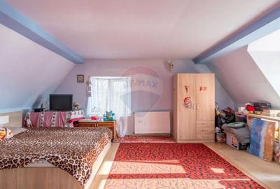 Casă cu 3 camere cu Teren 1000 Mp în Bonț - 9