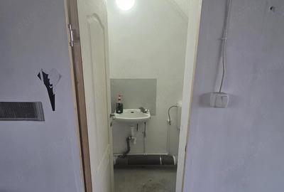 Spațiu comercial, de 30 mp, în Centura - 4