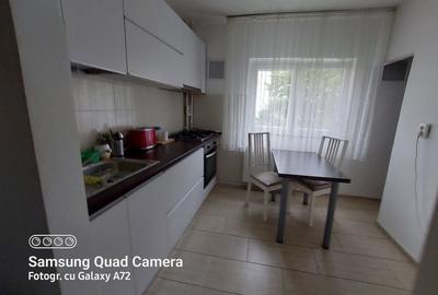 Garsonieră decomandată în Decebal - 10