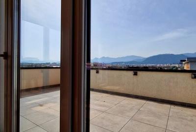 Comision 0 Penthouse 3 Camere 104 mp.  Terasa 43 mp. Tractorul - 14