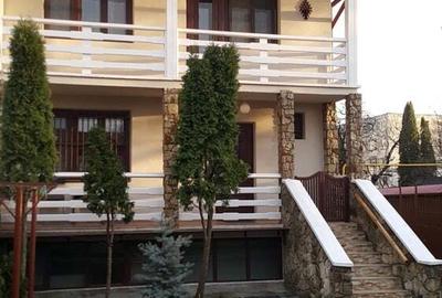 Casa caramida D+P+E+M 356m , bucatarie de vara 58m , teren 385 m - 5