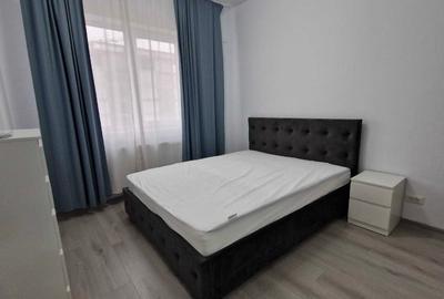 Apartament cu 2 camere, mobilat în Central