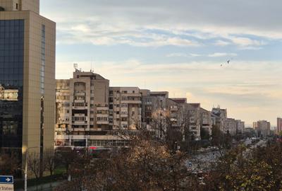 Apartament cu 2 camere decomandat în Calea București - 2