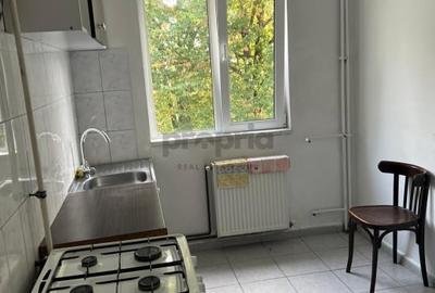 Apartament 3 camere Str. Neptun | Centrala, parcare, etaj 2  | S-E - 2