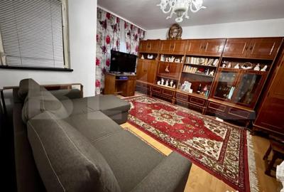 Apartament cu 3 camere decomandat în George Enescu - 9