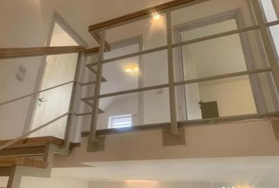 Casă cu 5 camere cu Teren 277 Mp în Malu Mare - 11
