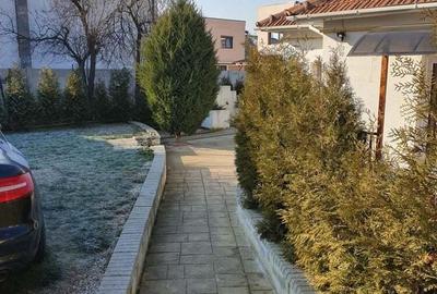 Casă cu 2 camere în 1 Mai - 5