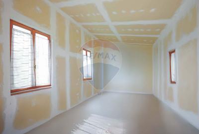 Casa cu 3 camere, anexa si 2042 mp teren de vanzare, in Calea Mare - 13