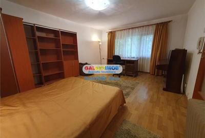 Garsonieră decomandată, mobilată în Decebal - 4