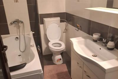 Apartament cu 3 camere decomandat în Central - 2