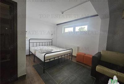 VILA DE INCHIRIAT IDEALA PENTRU DIVERSE ACTIVITATI COMERCIALE SAU REZIDENTIALE - Mamaia Nord - 1