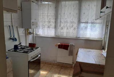 Apartament cu 3 camere semidecomandat în Gării - 1