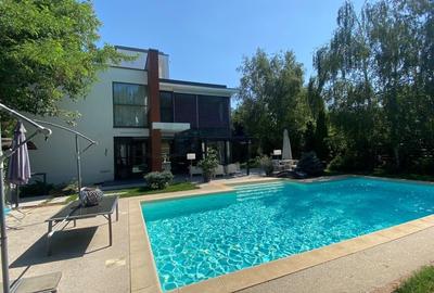 Casă individuală cu 6 camere cu Piscina în Central - 2