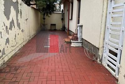 Apartament cu 3 camere decomandat în Chiajna - 13