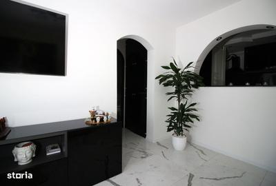 Apartament cu 3 camere semidecomandat în Cornișa - 2