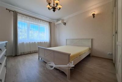 Garsonieră decomandată, mobilată în Bucium - 9