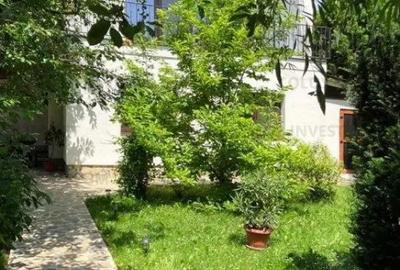 Apartament cu 3 camere decomandat în Bartolomeu