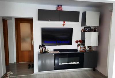 Apartament cu 3 camere decomandat în Casa de Cultură - 6