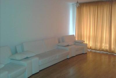 De inchiriat Apartament 3 camere Avantgarden 1 - 3