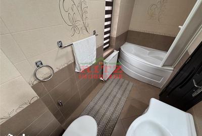 Apartament cu 3 camere în Central - 11