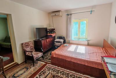 Casă individuală cu 4 camere cu Canalizare în Vest - 2