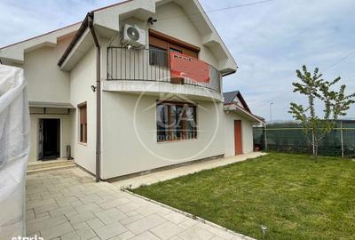 Casă cu 3 camere în Sânmartin