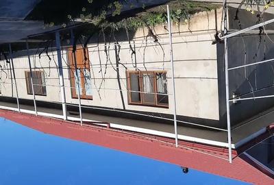Casă cu 4 camere cu Teren 800 Mp în Corni - 2