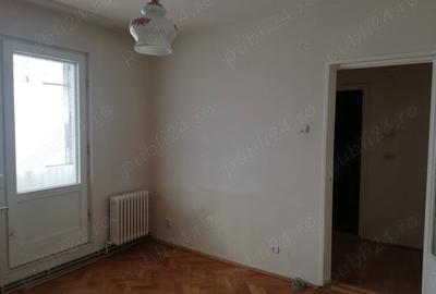 Apartament cu 3 camere decomandat în Reghin - 10