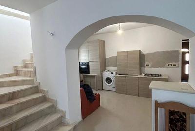 Casă cu Teren 1090 Mp în Central - 10