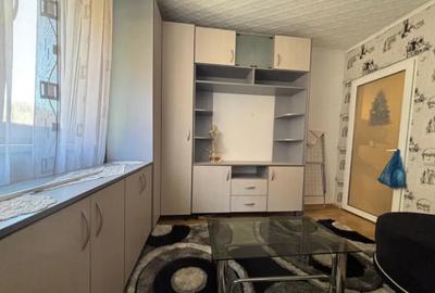 Apartament 2 camere, decomandat - zona Timisu de Jos - 4