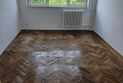 Apartament cu 3 camere decomandat în Berceni - 3